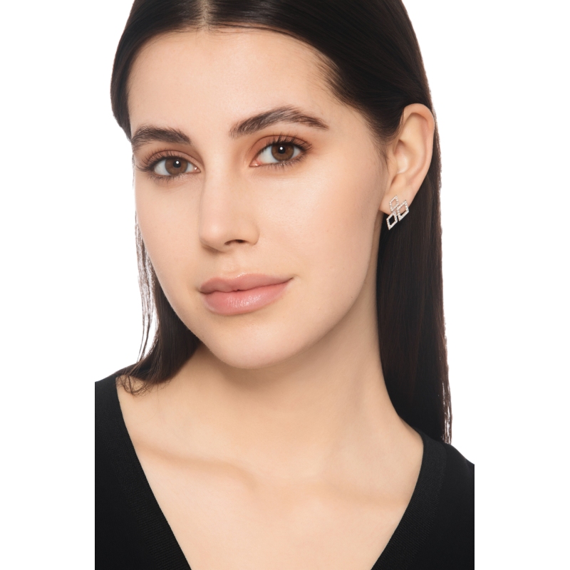 18k white gold earrings with diamond rhombus