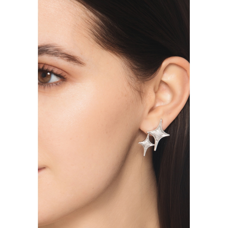 750 white gold star diamonds earrings