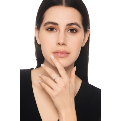 18k white gold half eternity ring with 7 diamonds, 0.55 ct