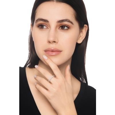 18k white gold eternity diamonds ring