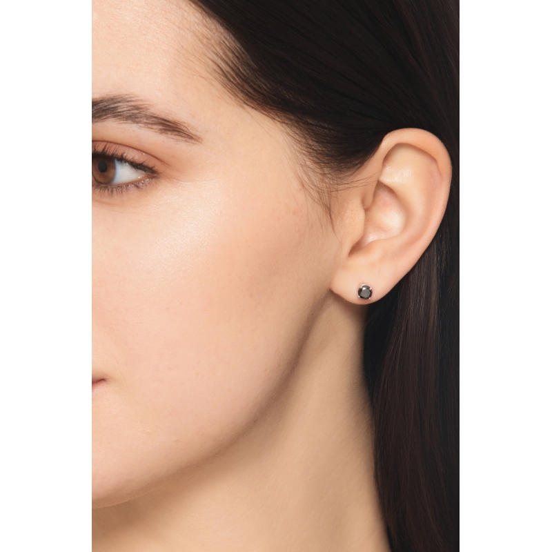 Black diamond single stud man earring