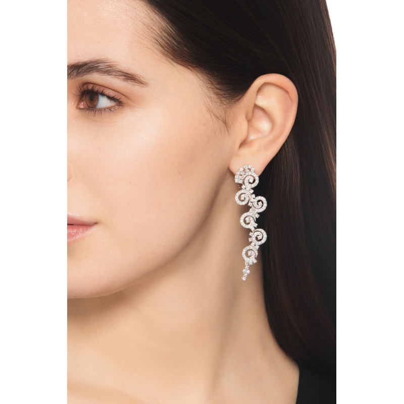 White gold 18k drop earrings with diamonds 