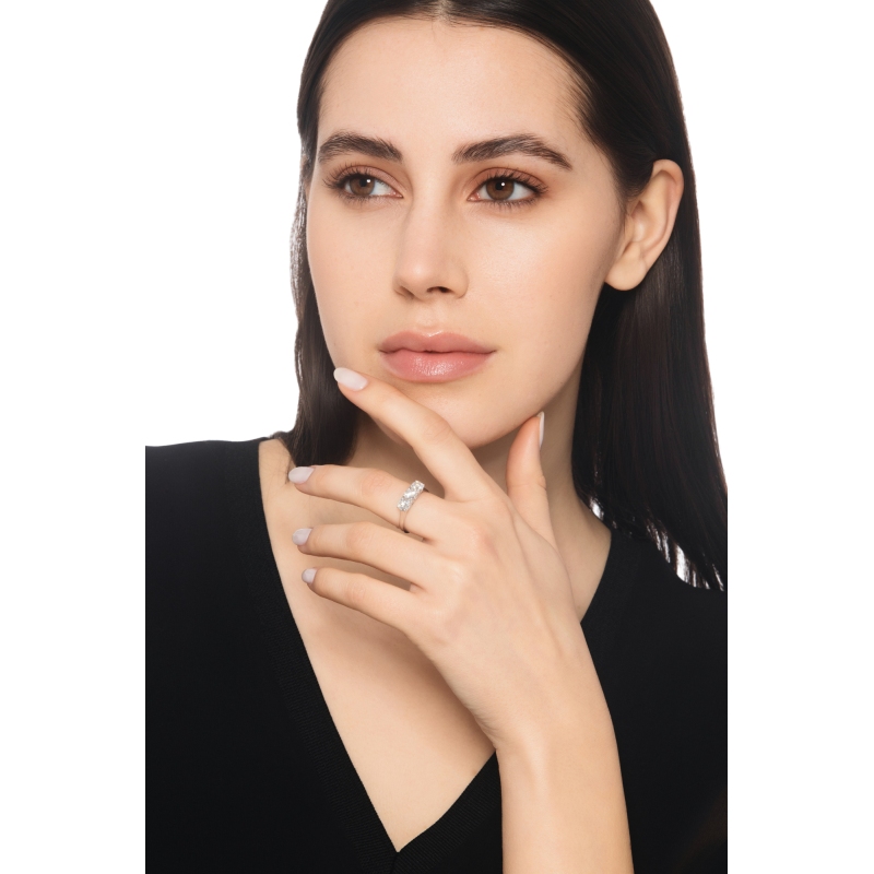 Trilogy Ring 18k White Gold with Diamonds