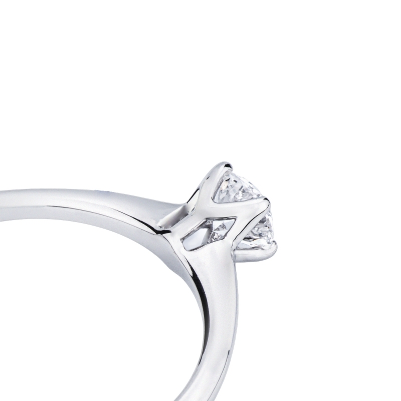 Solitaire ring in white gold 18k with diamond, ct 0,30