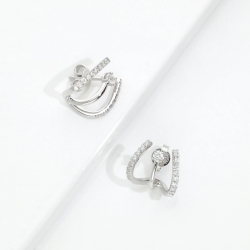 Half curve white gold 18k diamond earrings
