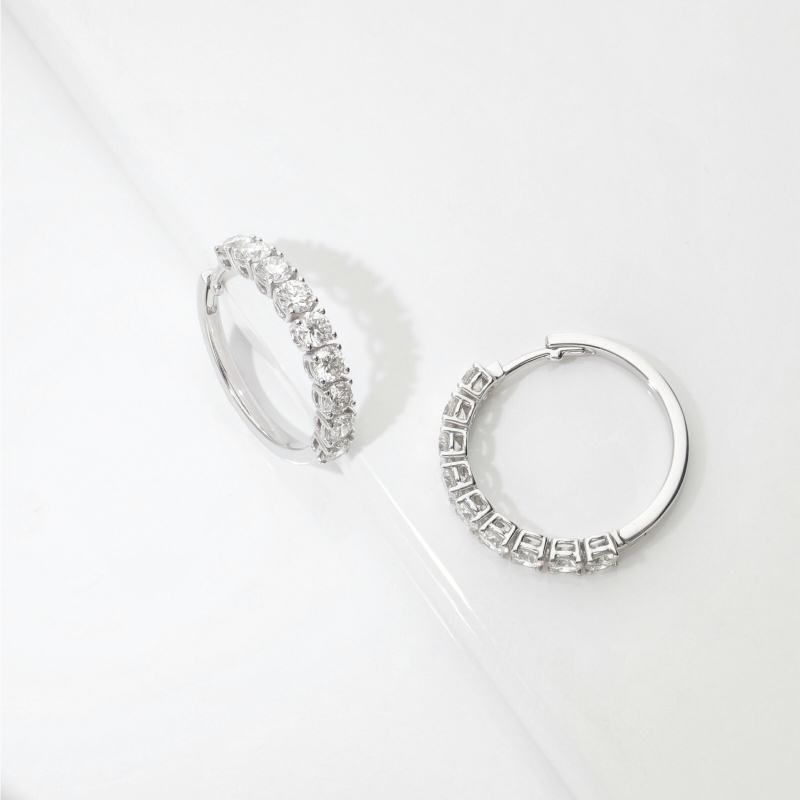 Diamond hoop earrings in white gold 750