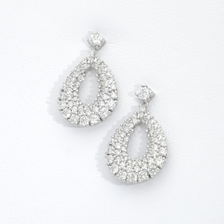 Drop diamond earrings in white gold 18k