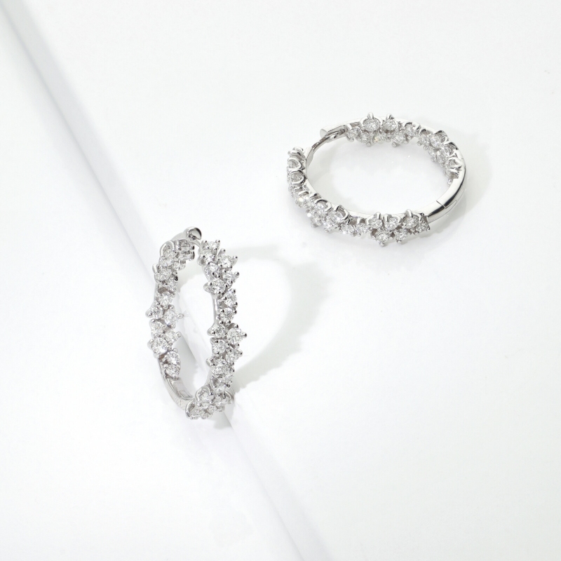 750 white gold diamond earrings