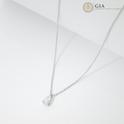 Necklace with diamond pear cut 0.50ct GIA in white gold 18k