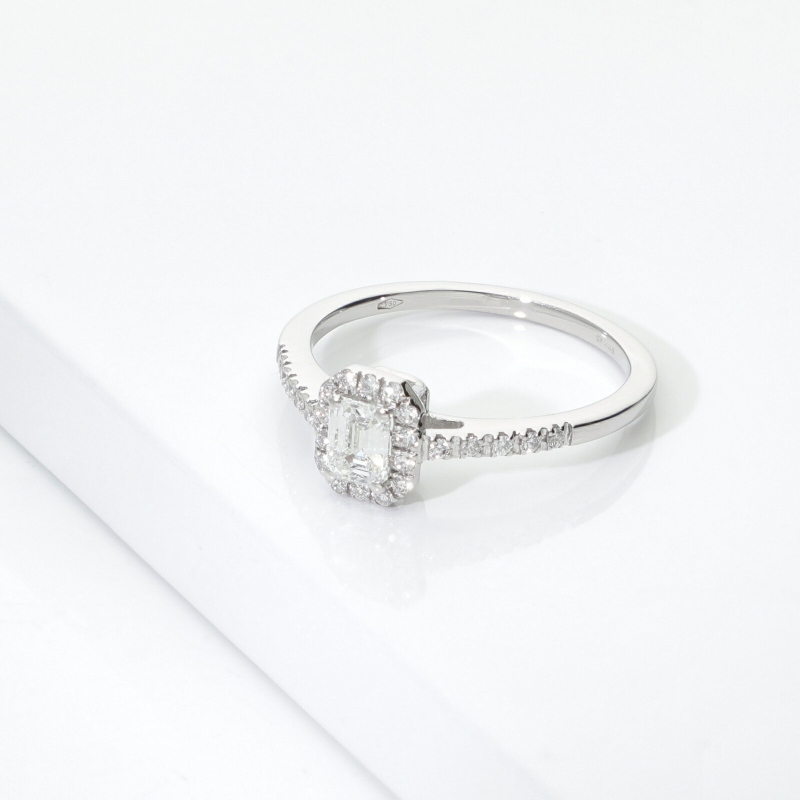 Solitaire ring with diamond emerald cut 0.40ct GIA in white gold 18k