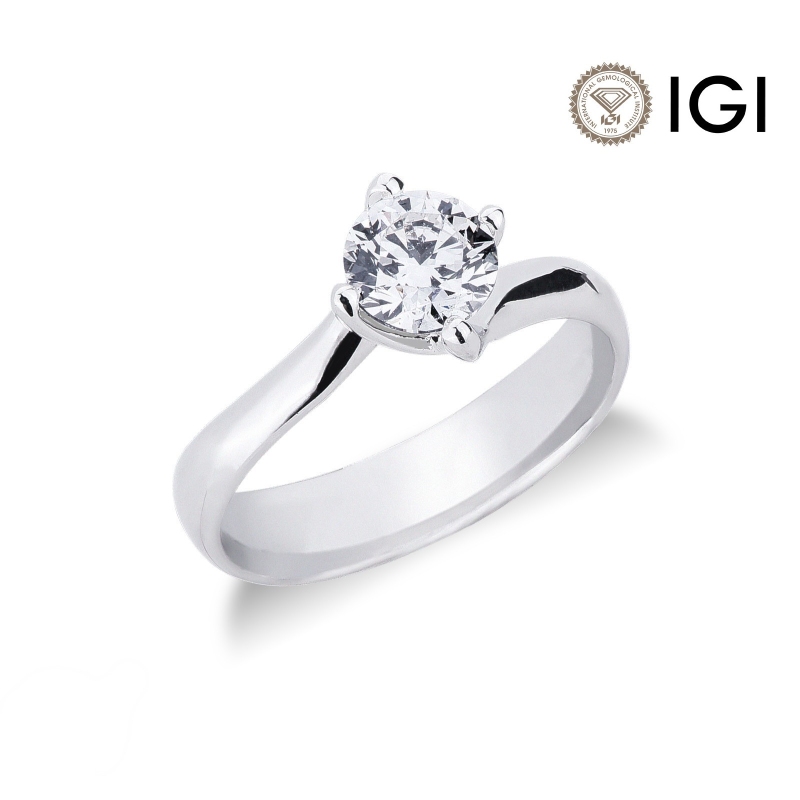 4 claw solitaire diamond ring 0,90 ct white gold 18k