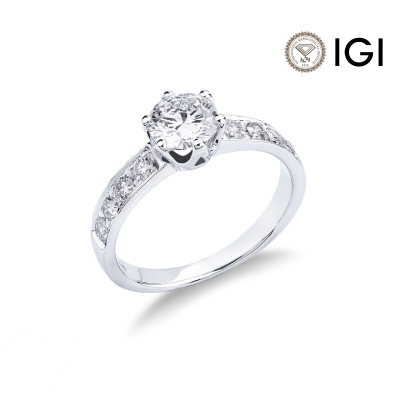 White gold 18k solitaire type diamond ring with central diamond 1ct