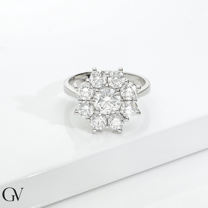 Flower diamond ring in white gold 18k with diamonds