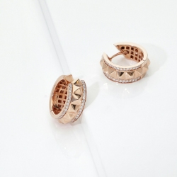 Hoop earrings in rose gold 18k with stud details and diamonds