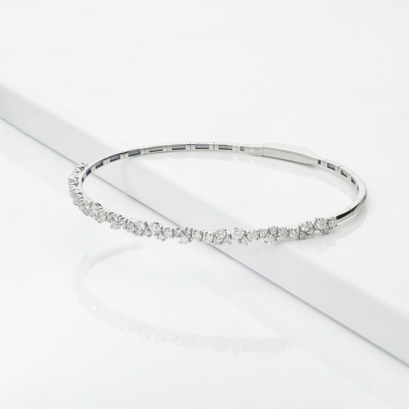 18k white gold spring bracelet with diamonds