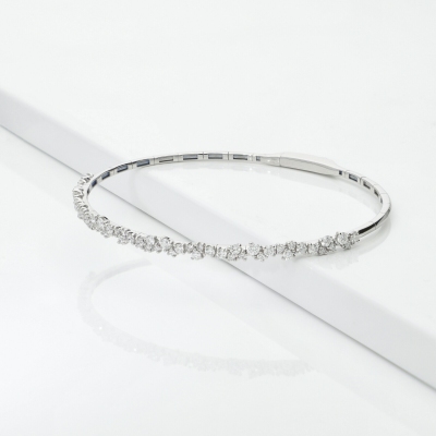 18k white gold spring bracelet with diamonds