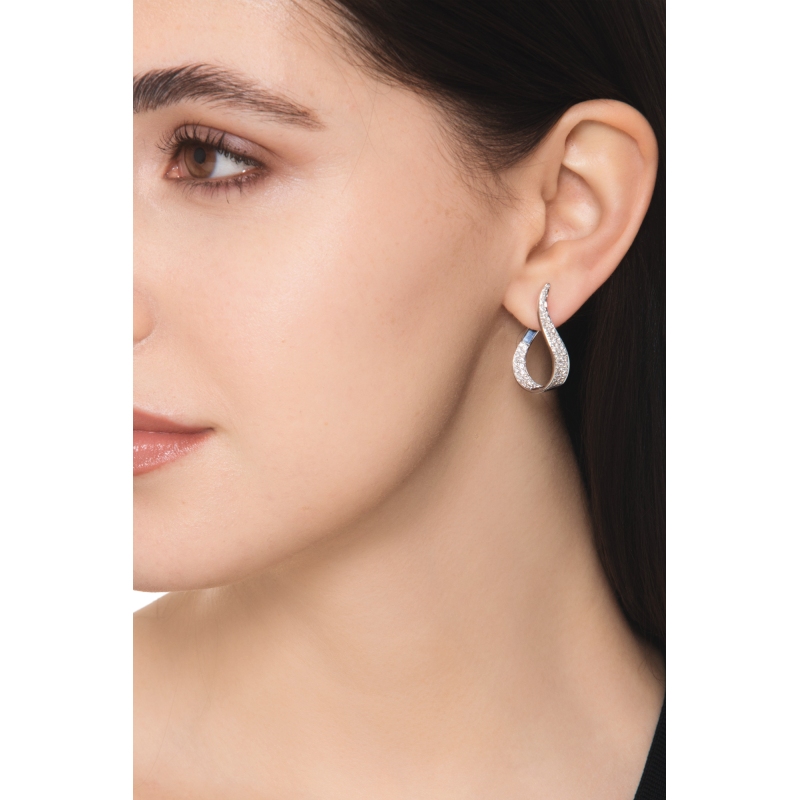 Sinous drop shaped earrings in white gold 18k with diamonds