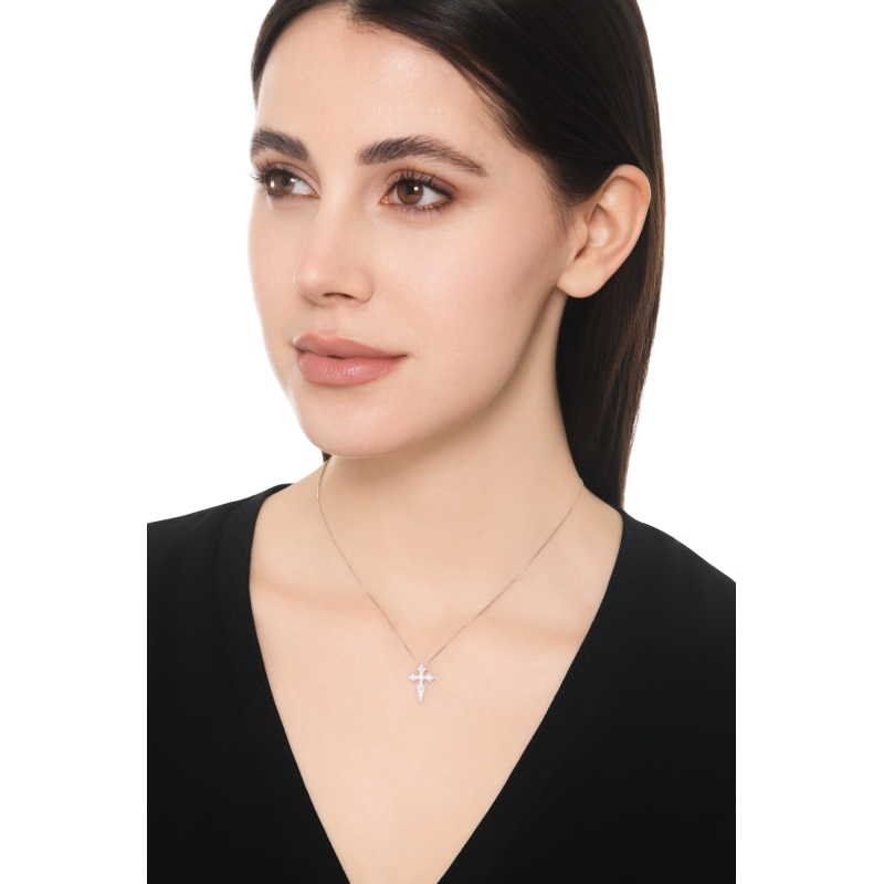 18k white gold necklace with diamonds cross pendant