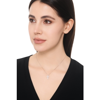 18k white gold necklace with diamonds cross pendant