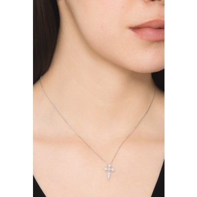 18k white gold necklace with diamonds cross pendant