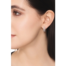 Earrings in white gold 18k with three rowns in diamonds 2