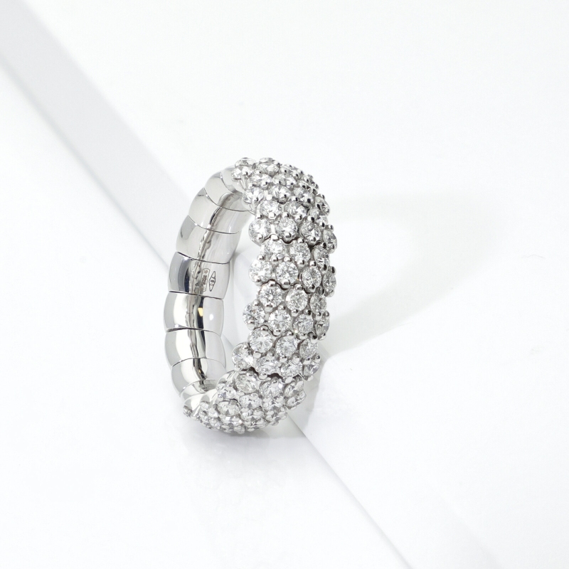 18k white gold elastic ring with diamonds