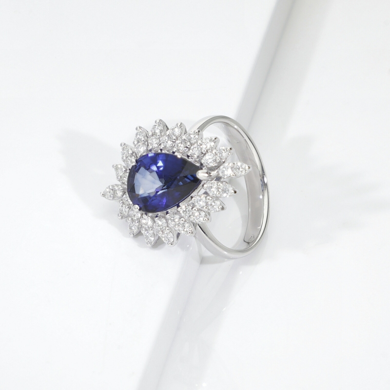 Halo blue sapphire and diamonds ring in white gold 18k
