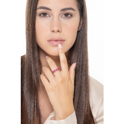 White gold 18k ring with rubies heart cut 