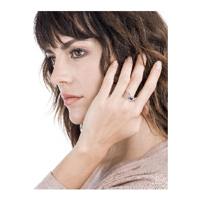 18k white gold weave ring with blue sapphires and diamonds 