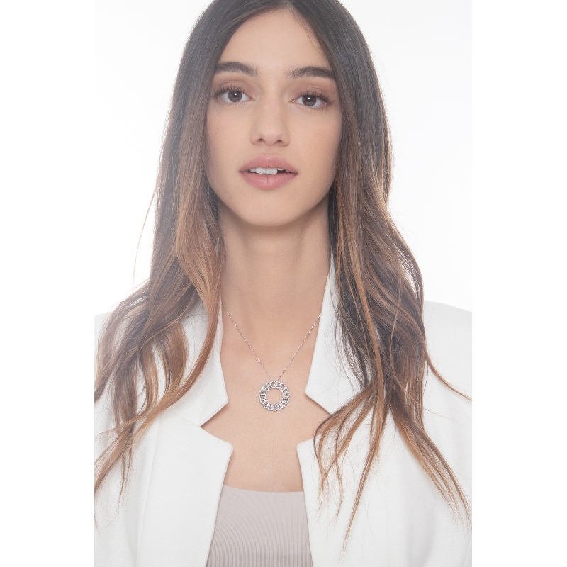 Necklace in white gold 750 with pendant in diamonds Necklace in white gold 750 with pendant in diamonds