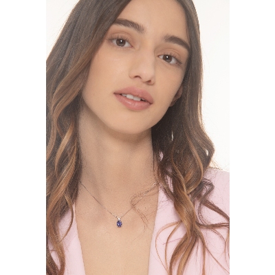 Necklace in white gold 18k with tanzanite oval cut and diamonds