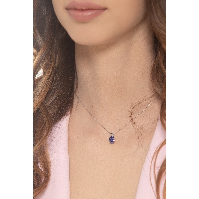 Necklace in white gold 18k with tanzanite oval cut and diamonds
