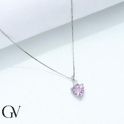 Pendant with pink sapphire and one diamond