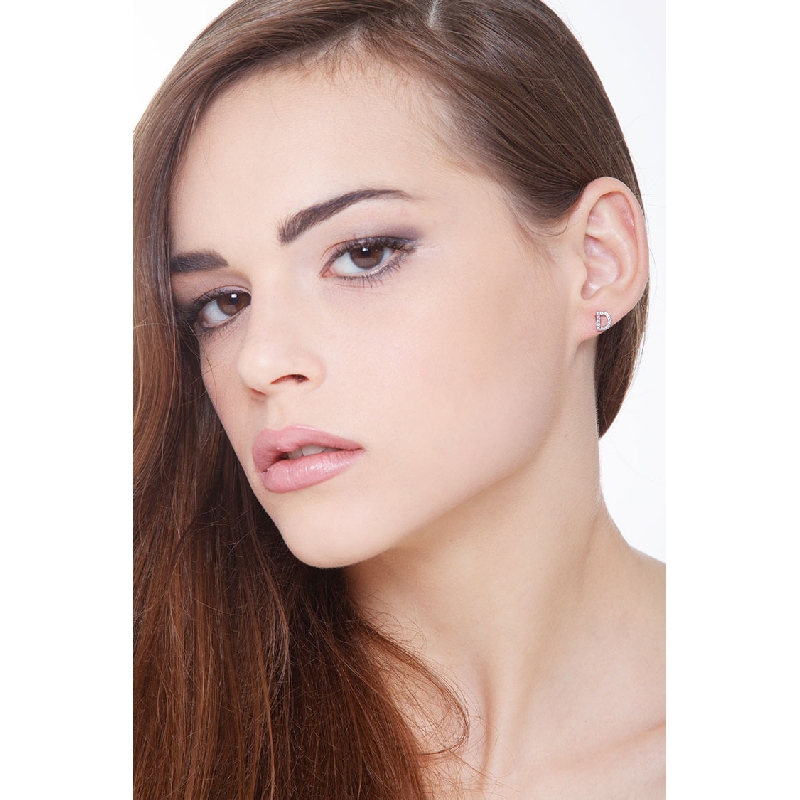 White gold D letter earring with diamonds White gold D letter earring with diamonds