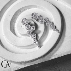 White gold 18k drop earrings with diamonds  2
