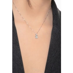 Oval aquamarine pendant with diamond 2