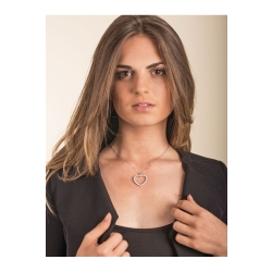 18k white gold chain with heart pendant with diamonds 2