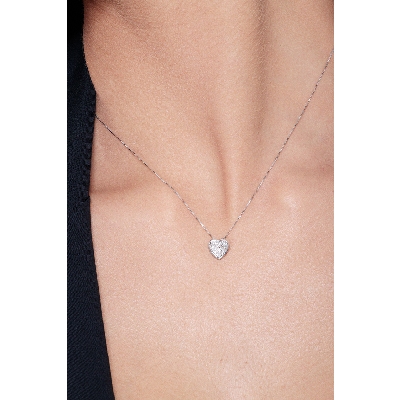 White gold 18k necklace with diamonds heart 