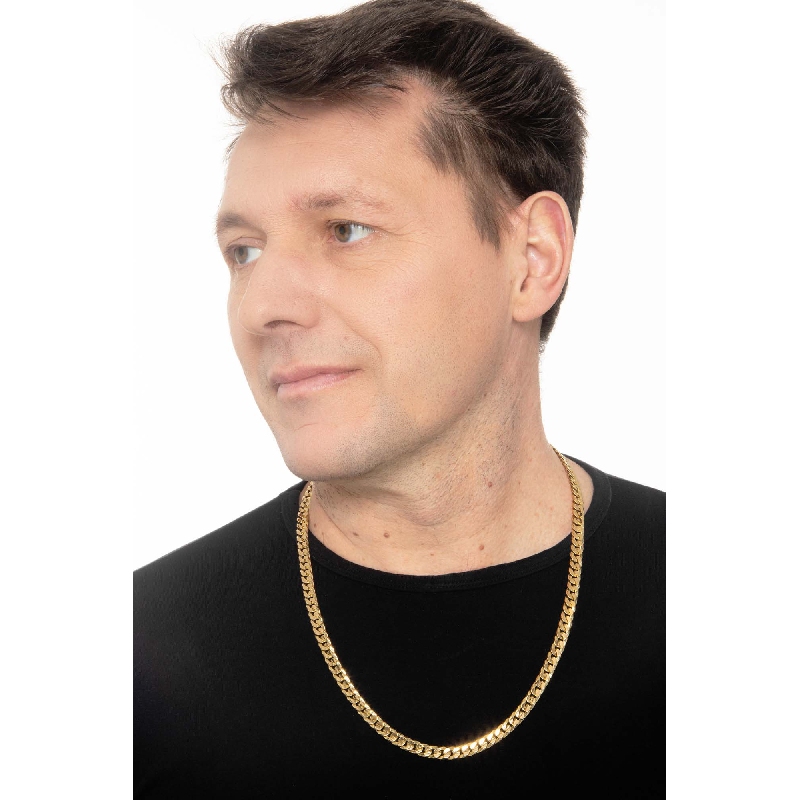 Cuban link chain in 18k yellow gold Cuban link chain in 18k yellow gold