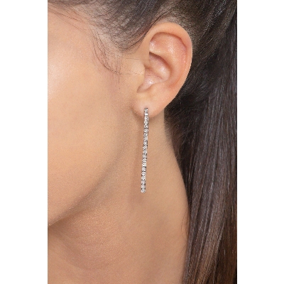 18k white gold bar stud earrings with diamonds