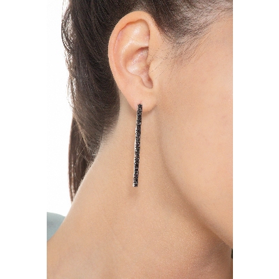 18k white gold burnished drop tennis bracelet with black round cut diamonds