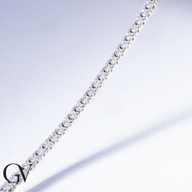 Wire tennis bracelet in white gold 18k with diamonds Wire tennis bracelet in white gold 18k with diamonds