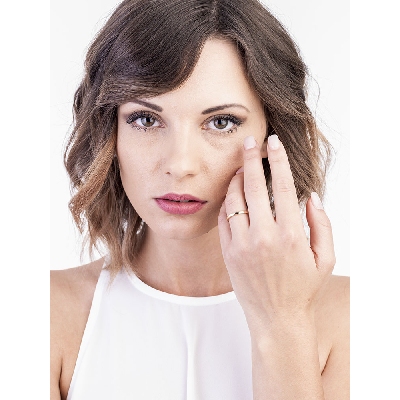 Comfortable wedding ring in 18k yellow gold