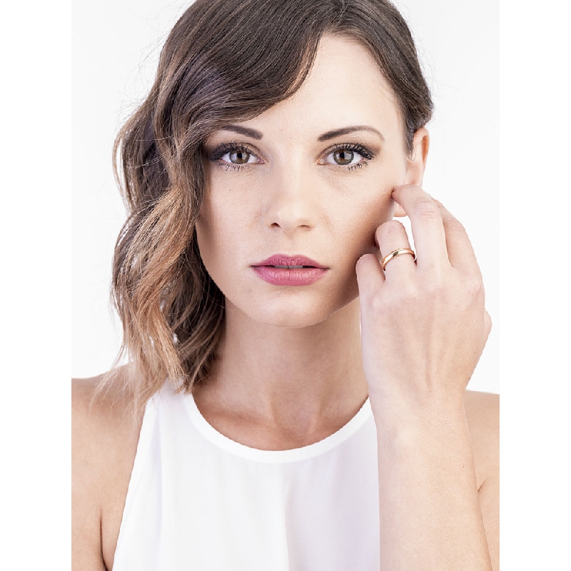 Comfort wedding ring in 18k yellow gold