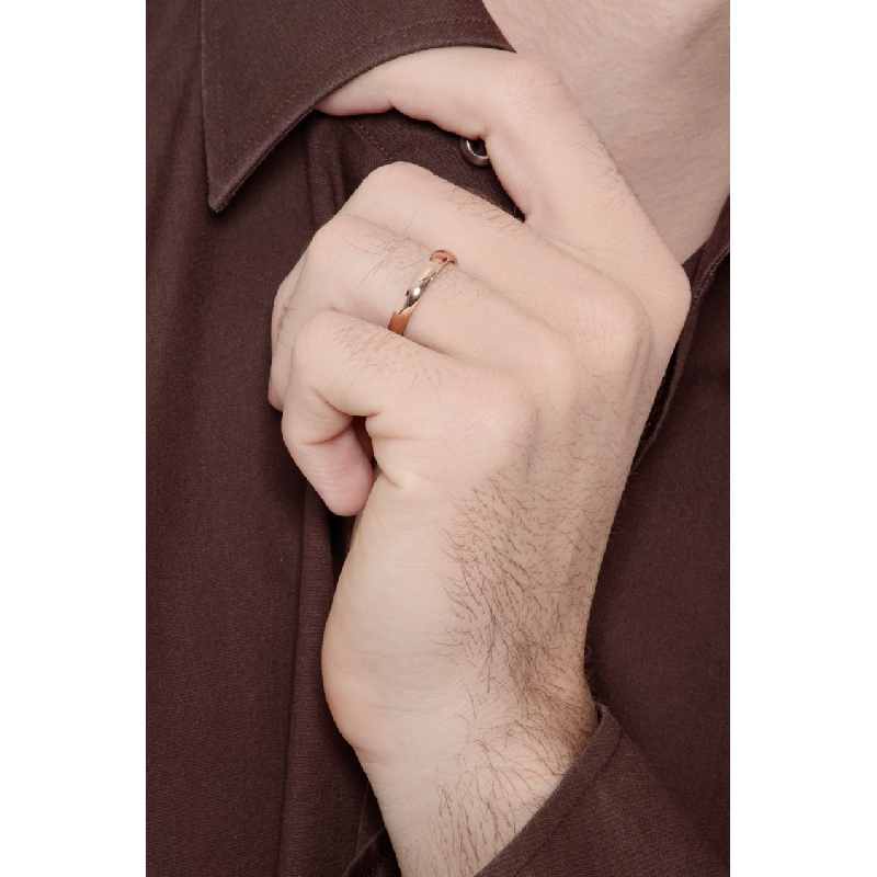 Comfortable wedding ring in 18k rose gold