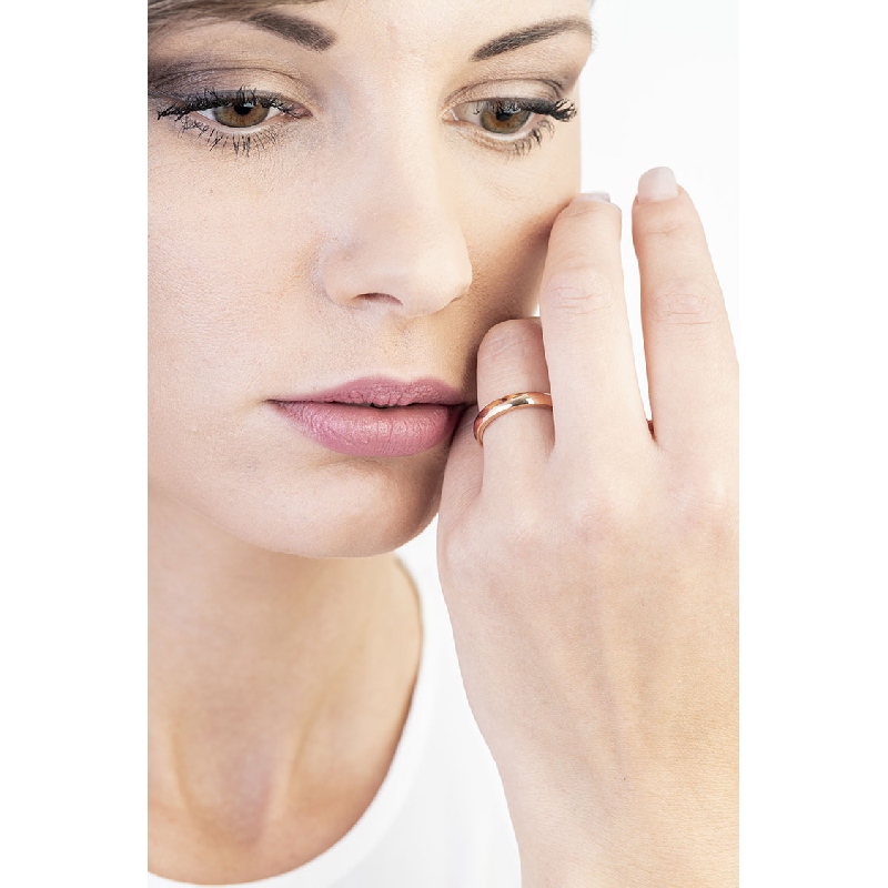 Comfortable wedding ring in 18k rose gold