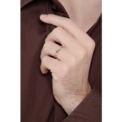 Comfortable Wedding ring in 18k yellow gold