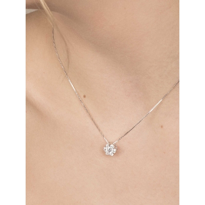 Necklace in 18k white gold with diamond solitaire illusion pendant