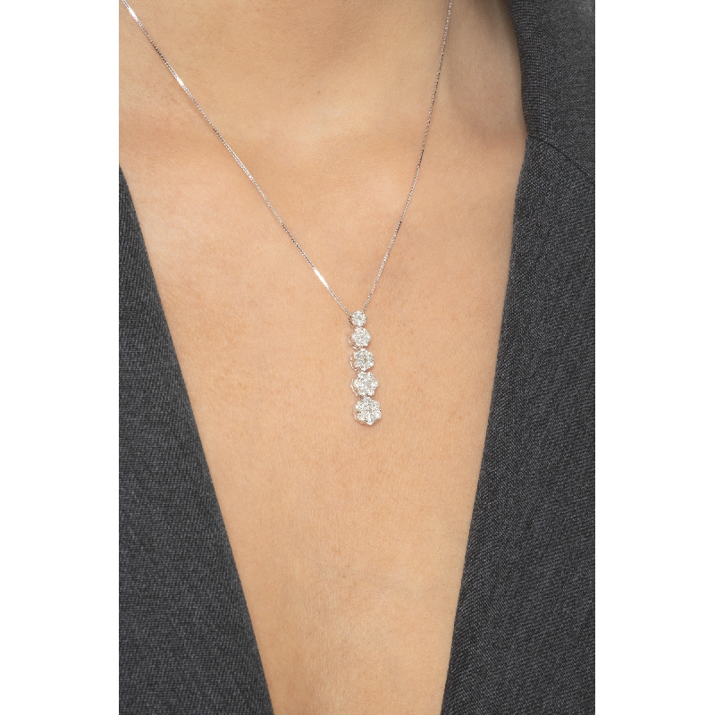 White gold 18k necklace with 5 flower diamonds illusion pendant 