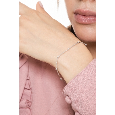 750 white gold bracelet with diamonds